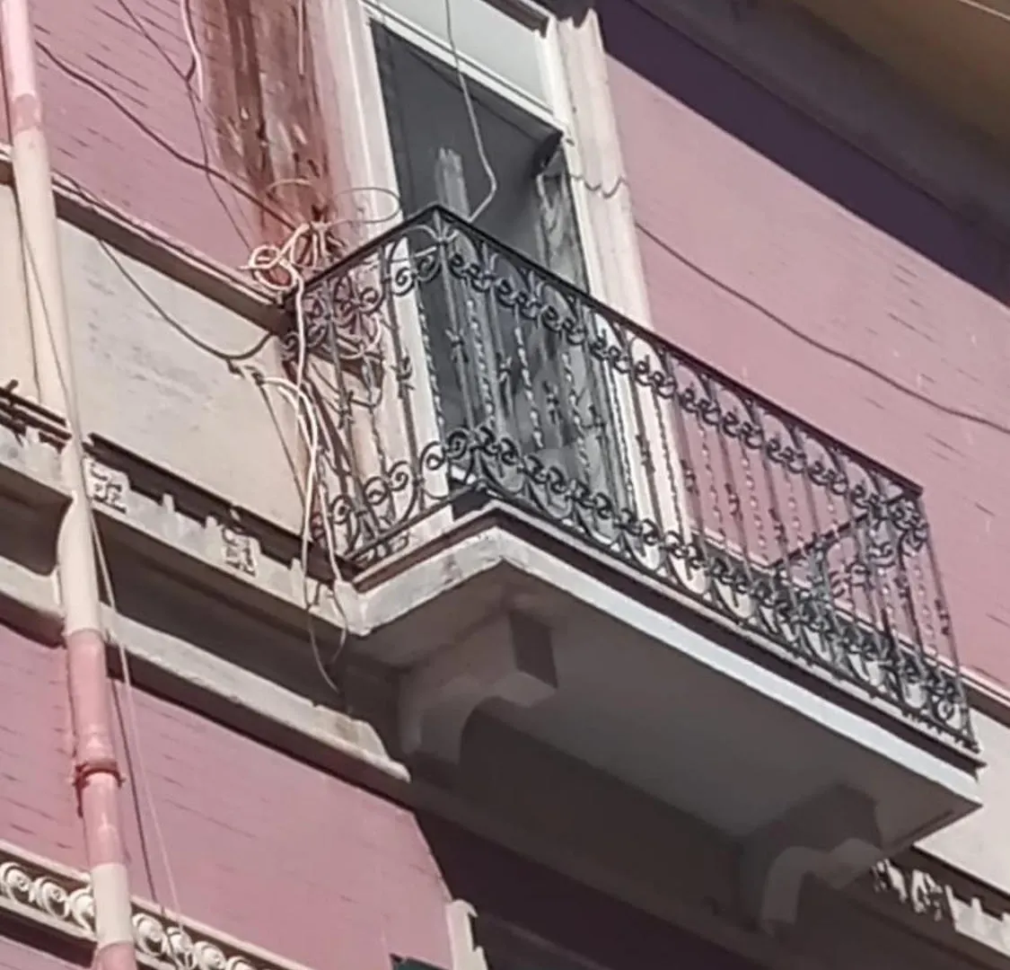 Bright 2-Bedroom Apartment Near Napoli 0*, Naples