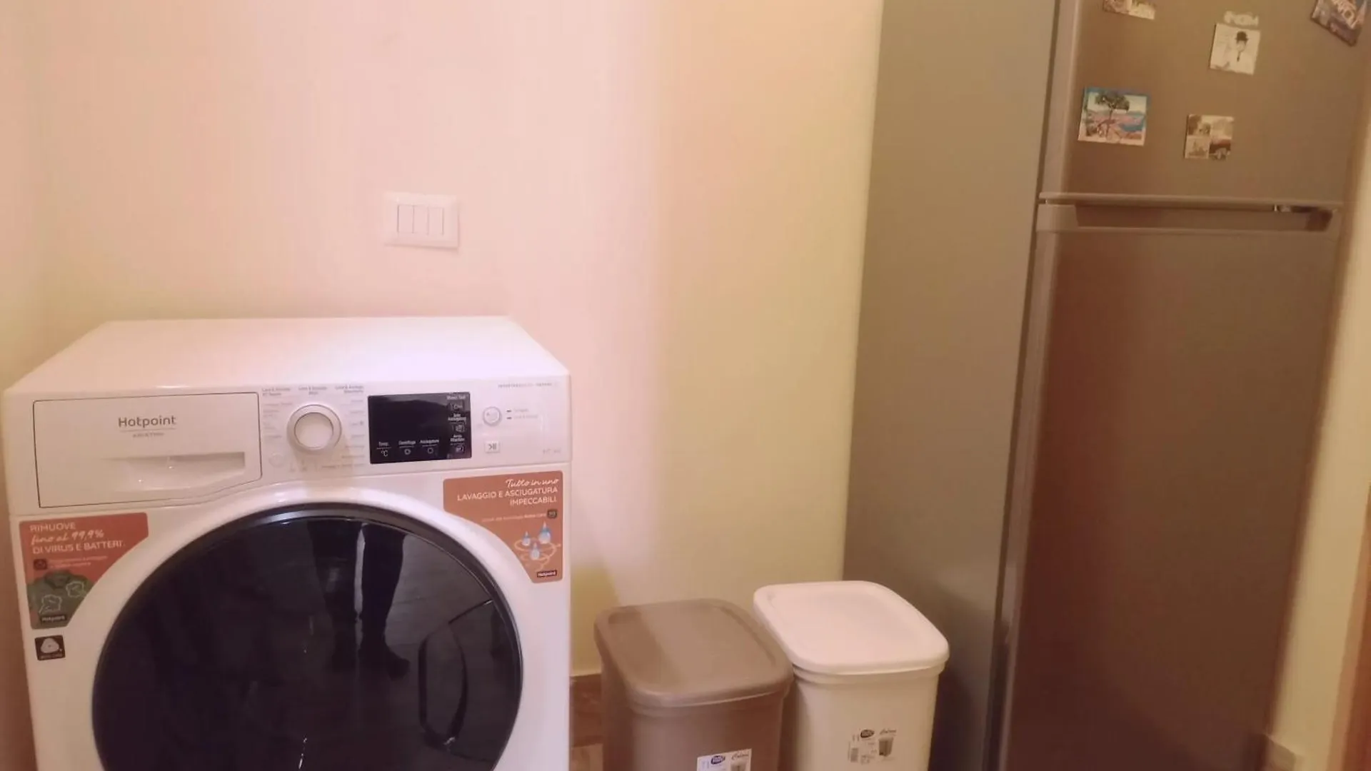 Bright 2-Bedroom Apartment Near Napoli