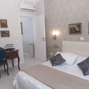 Apartment Centro Storico Maschio Angioino House, Naples